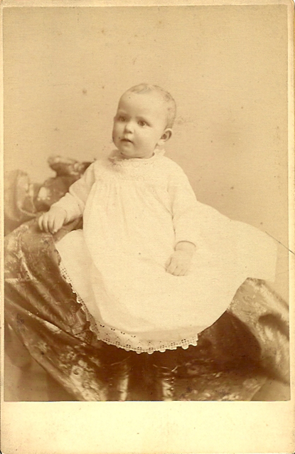 [Lois Ellen Roberts]